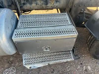 Peterbilt 379 Battery Box