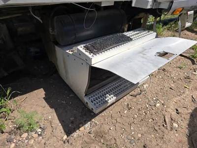 Peterbilt 387 Battery Box