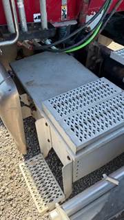 Peterbilt 387 Battery Box