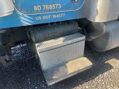 Peterbilt 388 Battery Box