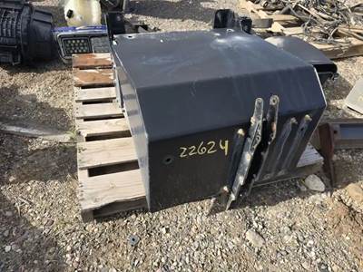 Peterbilt 579 Battery Box