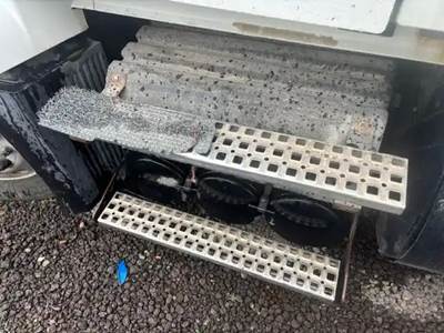 Volvo VNL Battery Box