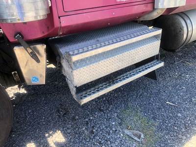 Western Star 4900EX Battery Box