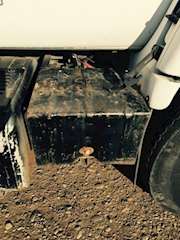 GM/Chev (HD) TOPKICK Battery Box