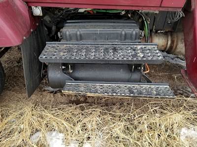 International 7400 Battery Box