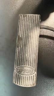 Used 2010 Peterbilt 386 Throttle Pedal Assembly, Part # D21-6005