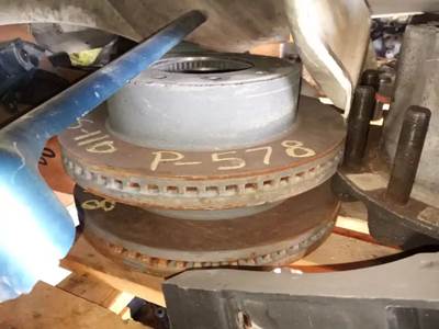 Dana-Spicer S110 Brake Caliper for a 2007 GMC C5500