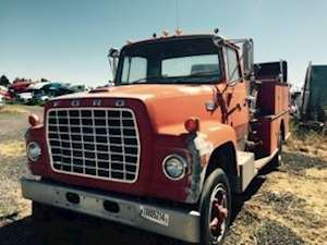Ford L800 Front Bumper