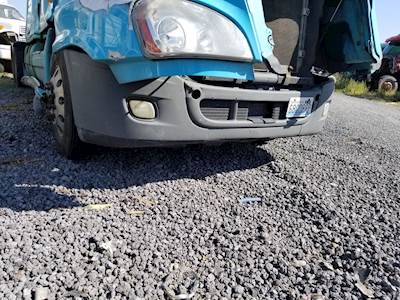 Freightliner Cascadia 125 Front Bumper