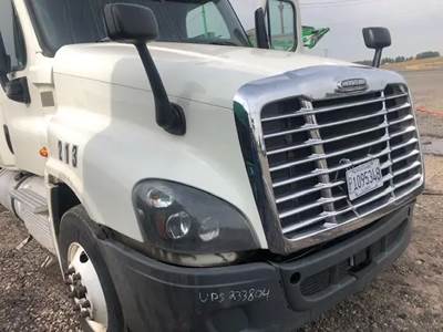 Freightliner Cascadia 125 Front Bumper