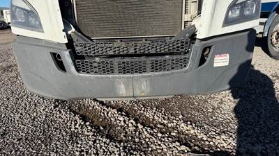 Freightliner Cascadia 126 Front Bumper