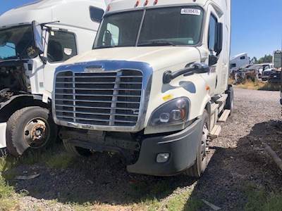 Freightliner Cascadia 132 Front Bumper