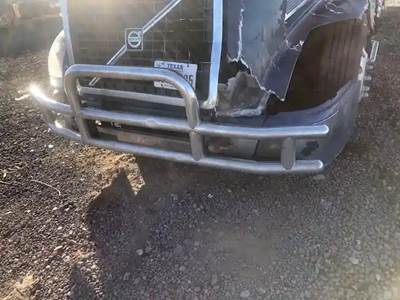 Volvo VNL Front Bumper