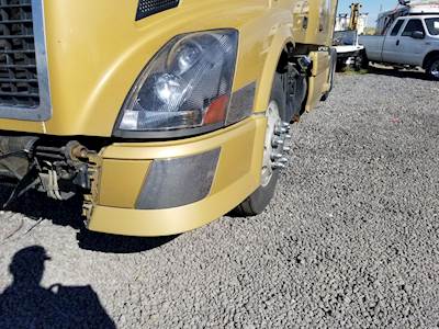 Volvo VNL Front Bumper