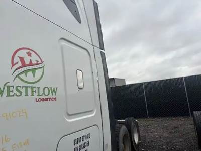 Freightliner Cascadia 125 Left Cab Fairing