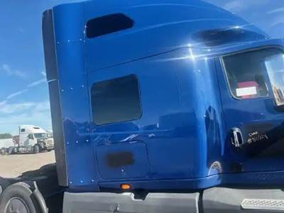 International LT625 Right Cab Fairing