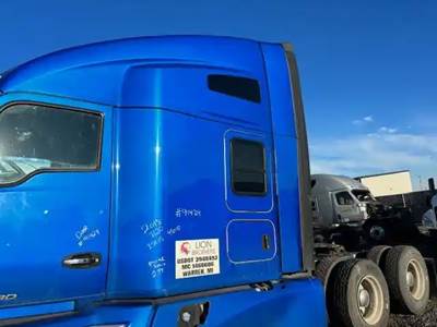 Kenworth T680 Left Cab Fairing