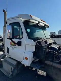 Freightliner Cascadia 113 Cab Assembly