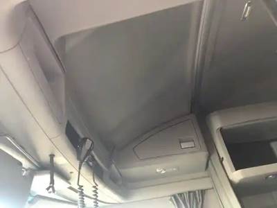 Kenworth T680 Cab Assembly