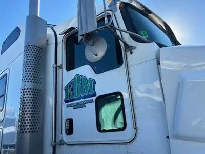 Kenworth T800 Cab Assembly