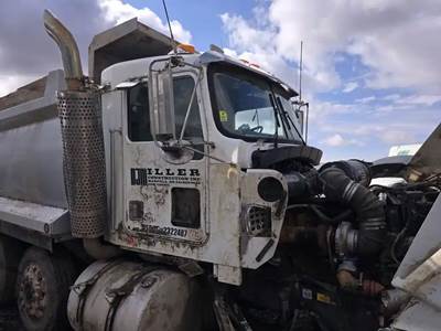 Kenworth T800 Cab Assembly