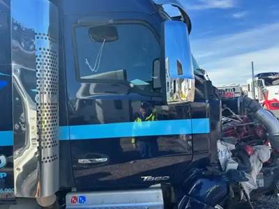 Kenworth T880 Cab Assembly