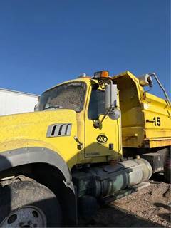 Mack Granite GU713 Cab Assembly for a 2010 Mack GU713