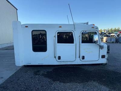 Peterbilt 385 Cab Assembly