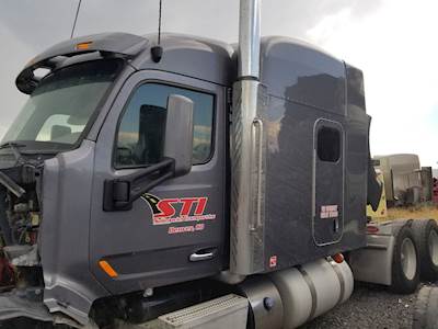 Peterbilt 579 Cab Assembly