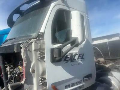 Peterbilt 579 Cab Assembly