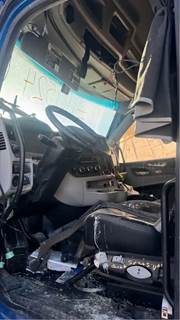 Peterbilt 579 Cab Assembly