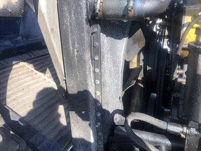 Freightliner FLD120 Charge Air Cooler (ATAAC)