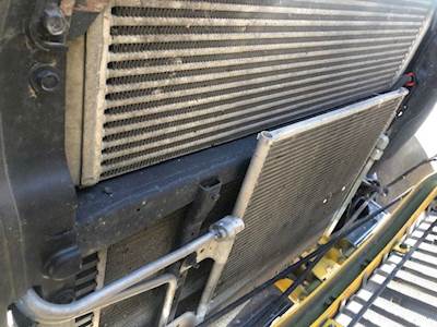 International DuraStar 4300 Charge Air Cooler (ATAAC)