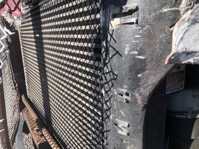 Kenworth T680 Charge Air Cooler (ATAAC)