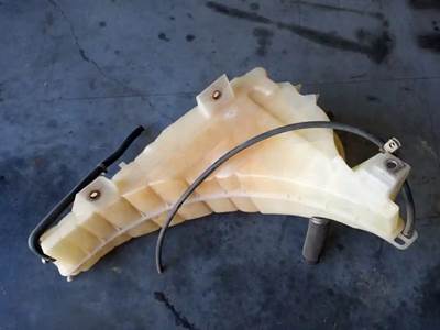 Freightliner Cascadia 125 Coolant Reservoir
