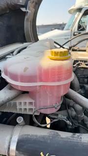 Freightliner Cascadia 126 Coolant Reservoir
