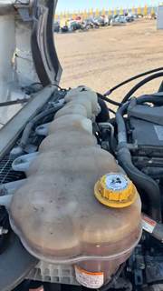 Freightliner Cascadia 126 Coolant Reservoir