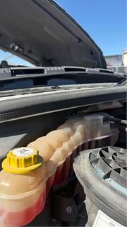 Freightliner M2 106 Coolant Reservoir