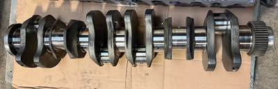 Caterpillar C12 Crankshaft for a 2003 Peterbilt 385