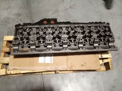 Detroit Series 60 12.7L DDEC III Cylinder Head