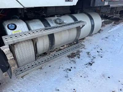 Freightliner 114SD DEF Tank