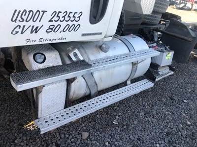 Freightliner Cascadia 113 DEF Tank