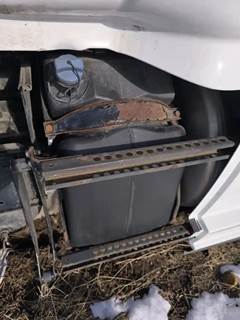 Freightliner Cascadia 125 DEF Tank