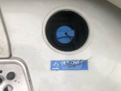 International LT625 DEF Tank