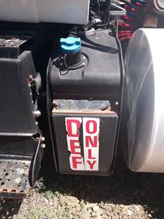 International LT625 DEF Tank