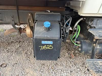 International MV607 DEF Tank