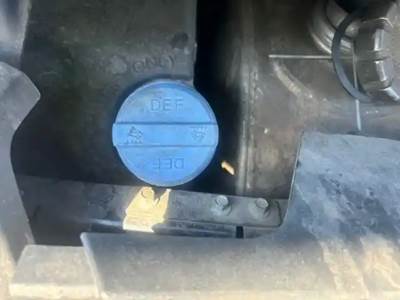 Kenworth T680 DEF Tank