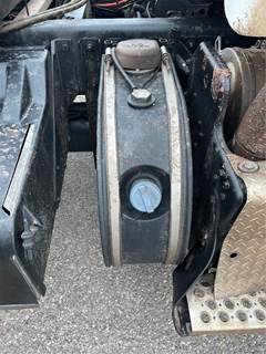 Kenworth T800 DEF Tank