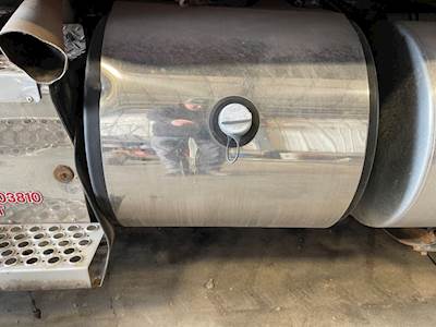 Kenworth W900 DEF Tank