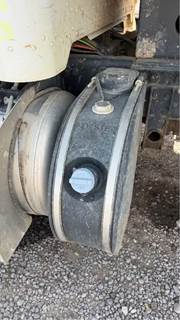 Peterbilt 348 DEF Tank